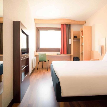 Ibis Grenoble Gare Hotel ภายนอก รูปภาพ