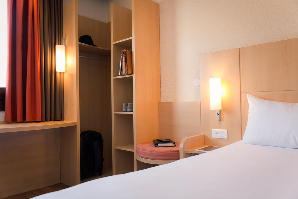 Ibis Grenoble Gare Hotel ภายนอก รูปภาพ